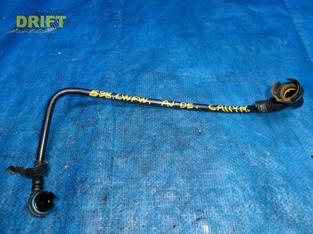 патрубок картерных газов