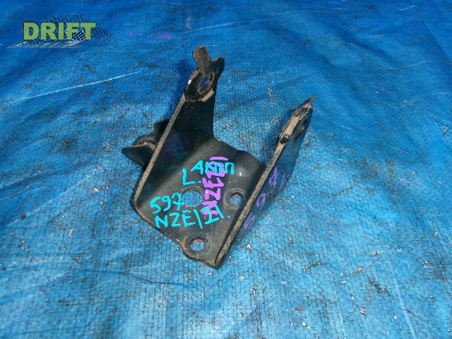 кронштейн опоры двигателя