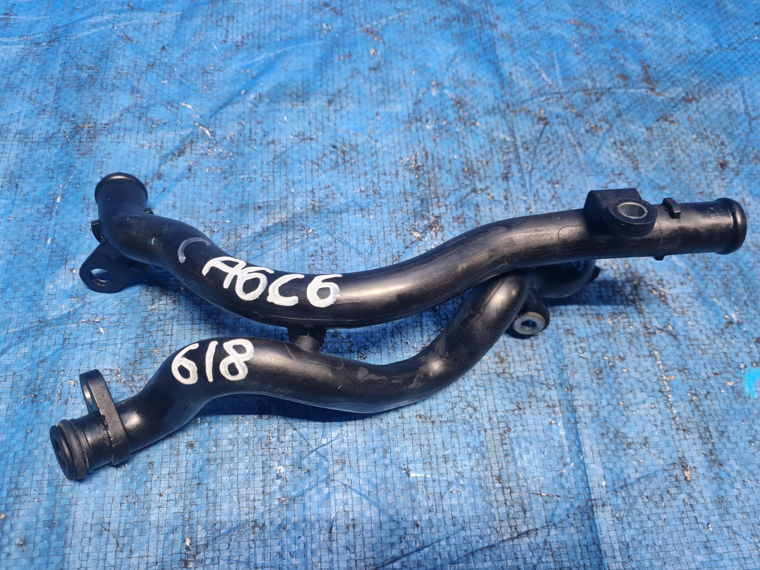 патрубок системы охлаждения