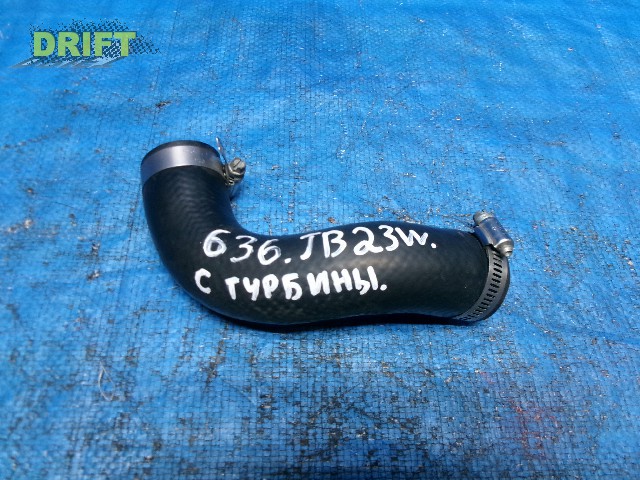 патрубок интеркуллера