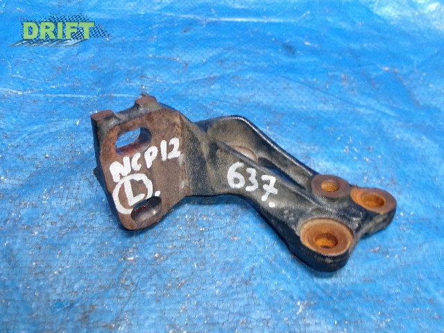 кронштейн опоры двигателя